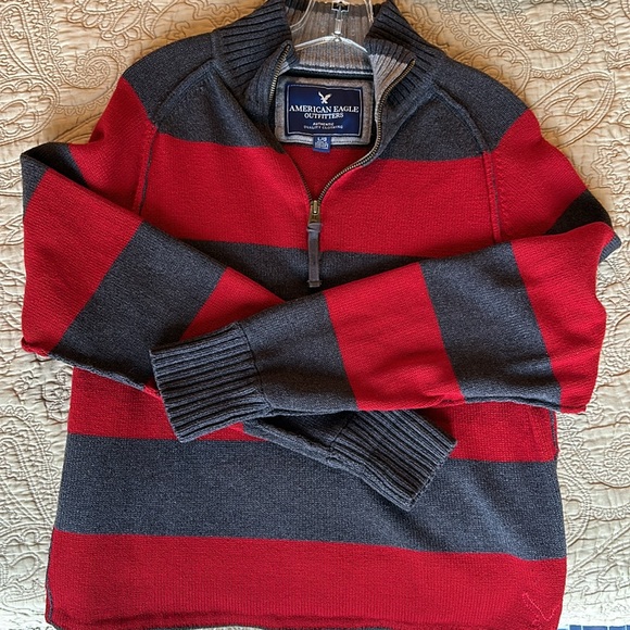 American Eagle Outfitters sweater - Picture 7 of 7